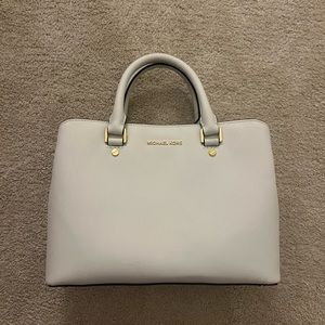 Micheal Kors Savannah Optic White Leather Satchel Bag!